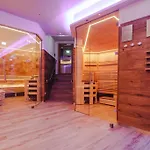 Wellnesshotel Aumuehle 호텔 그라인