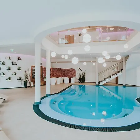 Hotel Wellnesshotel Aumuehle 4*